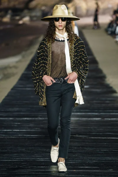 Look 36